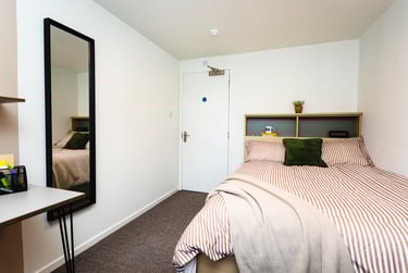 6 bed flat, Holland Drive, Spital Tongues, Newcastle, NE24LB - Image 5