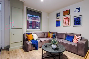 6 bed house, Royal Park Road, Hyde Park, Leeds, LS61JJ - Image 2