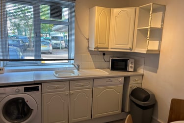 4 bed flat, Kingsnympton Park, Kingston upon Thames, Kingston, KT27TD - Image 3