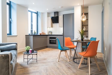 2 bed flat, Cross Street, Green Quarter, Salford, M37EX - Image 1