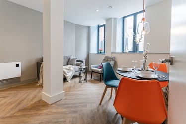 3 bed flat, Cross Street, Green Quarter, Salford, M37EX - Image 2