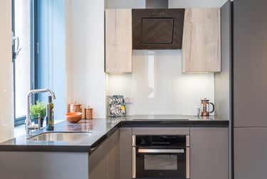 2 bed flat, Cross Street, Green Quarter, Salford, M37EX - Image 3