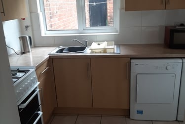 4 bed house, Station Road, City Centre, Ormskirk, L392XB - Image 3