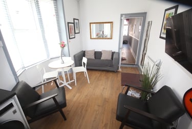 5 bed house, Jessie Road, Southsea, Portsmouth, PO40EW - Image 2