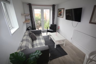 5 bed house, Harold Road (All DOUBLE BEDROOMS), Near university, Portsmouth, PO40LS - Image 2