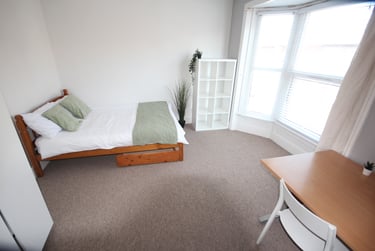 5 bed house, Jessie Road, Southsea, Portsmouth, PO40EW - Image 4