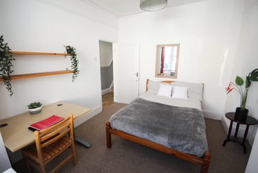 5 bed house, Wheatstone Road, Southsea, Portsmouth, PO40HY - Image 8