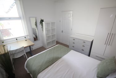 5 bed house, Harold Road (All DOUBLE BEDROOMS), Southsea, Portsmouth, PO40LR - Image 3