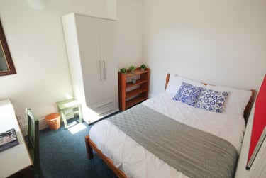 5 bed house, Wheatstone Road, Southsea, Portsmouth, PO40HY - Image 9