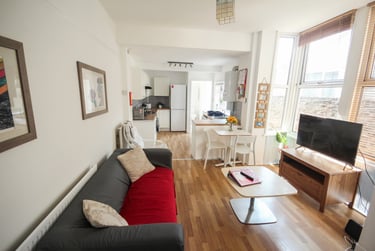 5 bed house, Wheatstone Road, Southsea, Portsmouth, PO40HY - Image 1