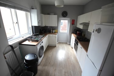 5 bed house, Francis Ave, Near university, Portsmouth, PO40HL - Image 3
