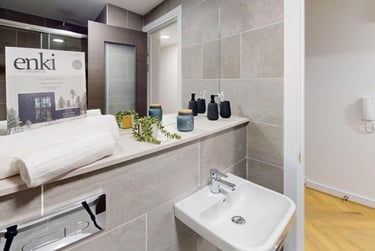 1 bed studio, Oldham Street, City Centre, Liverpool, L12SU - Image 3