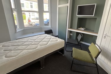 7 bed house, Mackintosh Place, Cathays, Cardiff, CF244RN - Image 2