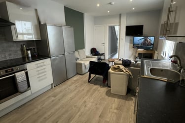 6 bed house, Alfred Street, Plasnewydd, Cardiff, CF244TY - Image 9