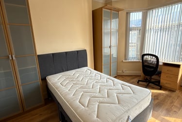 6 bed house, Mackintosh Place, Cathays, Cardiff, CF244RP - Image 8