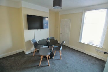 4 bed house, Newland Street West, West End, Lincoln, LN11PH - Image 2