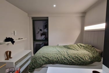 1 bed studio, Pulteney Road, Bathwick, Bath, BA24EZ - Image 1