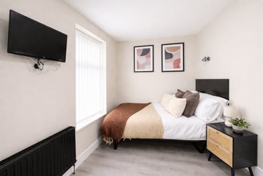 5 bed house, Halsbury Road, Kensington, Liverpool, L66DQ - Image 1