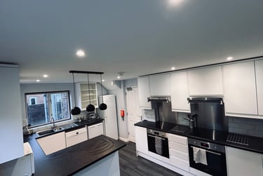 6 bed house, Everard Close, St Johns, Worcester, WR26ET - Image 2