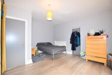 5 bed flat, Kensington Terrace, Hyde Park, Leeds, LS61BE - Image 4