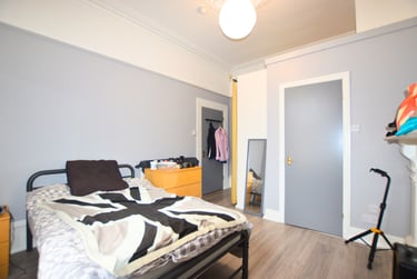 5 bed flat, Kensington Terrace, Hyde Park, Leeds, LS61BE - Image 7