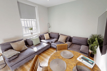 5 bed flat, Cheltenham Road, Cotham, Bristol, BS65RB - Image 1