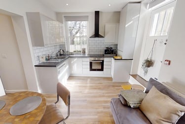 5 bed flat, Cheltenham Road, Cotham, Bristol, BS65RB - Image 4