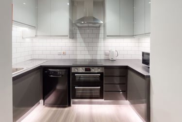 6 bed flat, St. Mary Street, City Centre, Cardiff, CF101DX - Image 5