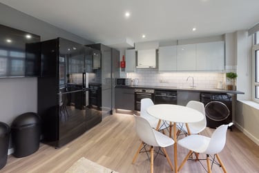 6 bed flat, St. Mary Street, City Centre, Cardiff, CF101DX - Image 6
