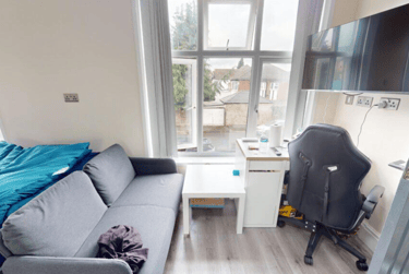 1 bed studio, Constance Road, Balsall Heath, Birmingham, B57RB - Image 3