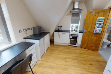 1 bed studio, Raglan Road, Edgbaston, Birmingham, B57RA - Image 3