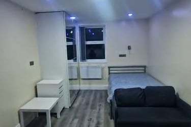 1 bed flat, Constance Road, Balsall Heath, Birmingham, B57RB - Image 1