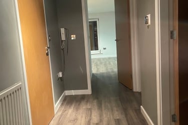 2 bed flat, Olympian Court, Layerthorpe, York, YO103UA - Image 4