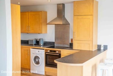 2 bed flat, Olympian Court, Layerthorpe, York, YO103UA - Image 5