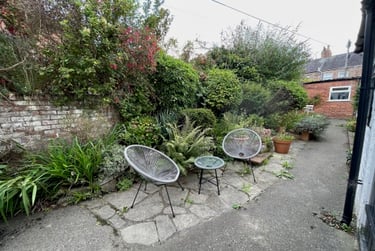 2 bed house, Barbican Road, Fishergate, York, YO105AA - Image 1