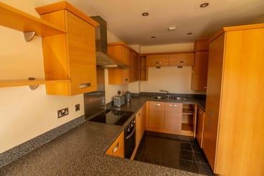 2 bed flat, Olympian Court, Layerthorpe, York, YO103UD - Image 7