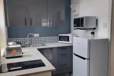 1 bed house, Kingsholm Road, Kingsholm, Gloucester, GL13BB - Image 4