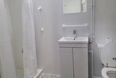 1 bed house, Kingsholm Road, Kingsholm, Gloucester, GL13BB - Image 7