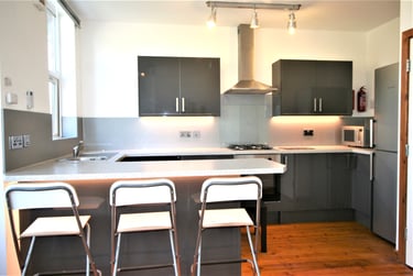 3 bed flat, Old Lansdowne Road, West Didsbury, Manchester, M202NU - Image 1