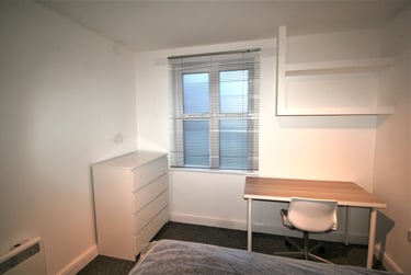 2 bed flat, Hadfield Close, Victoria Park, Manchester, M145LY - Image 5