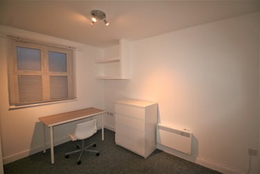 2 bed flat, Hadfield Close, Victoria Park, Manchester, M145LY - Image 6