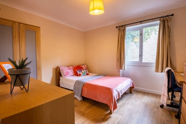 6 bed house, Ulcombe Gardens, Hales Place, Canterbury, CT27QY - Image 11