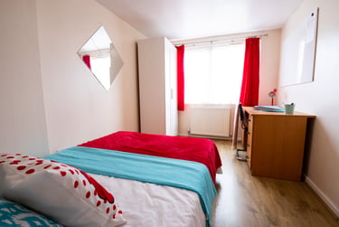 6 bed house, Ulcombe Gardens, Hales Place, Canterbury, CT27QY - Image 4
