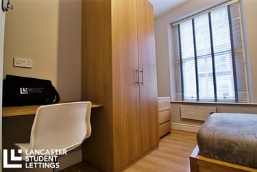 7 bed flat, George Street, City Centre, Lancaster, LA11XQ - Image 4