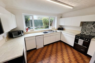 6 bed house, Staple Hill Road, Fishponds, Bristol, BS165BP - Image 3