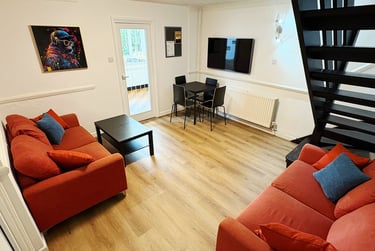 6 bed house, Staple Hill Road, Fishponds, Bristol, BS165BP - Image 1