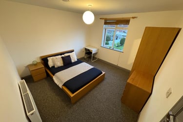 5 bed house, Seventh Avenue, Northville, Bristol, BS70QD - Image 4