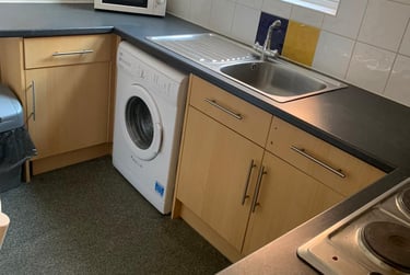 1 bed flat, Alfreton Road, Bobbers Mill, Nottingham, NG75NG - Image 1