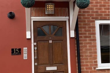 6 bed house, Russell Road, Hyson Green, Nottingham, NG76HD - Image 1