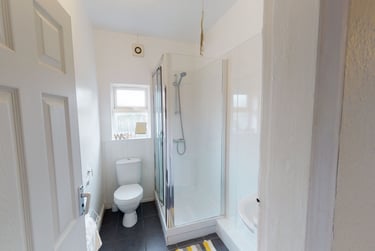 2 bed flat, Park Road, Lenton, Nottingham, NG71JG - Image 3